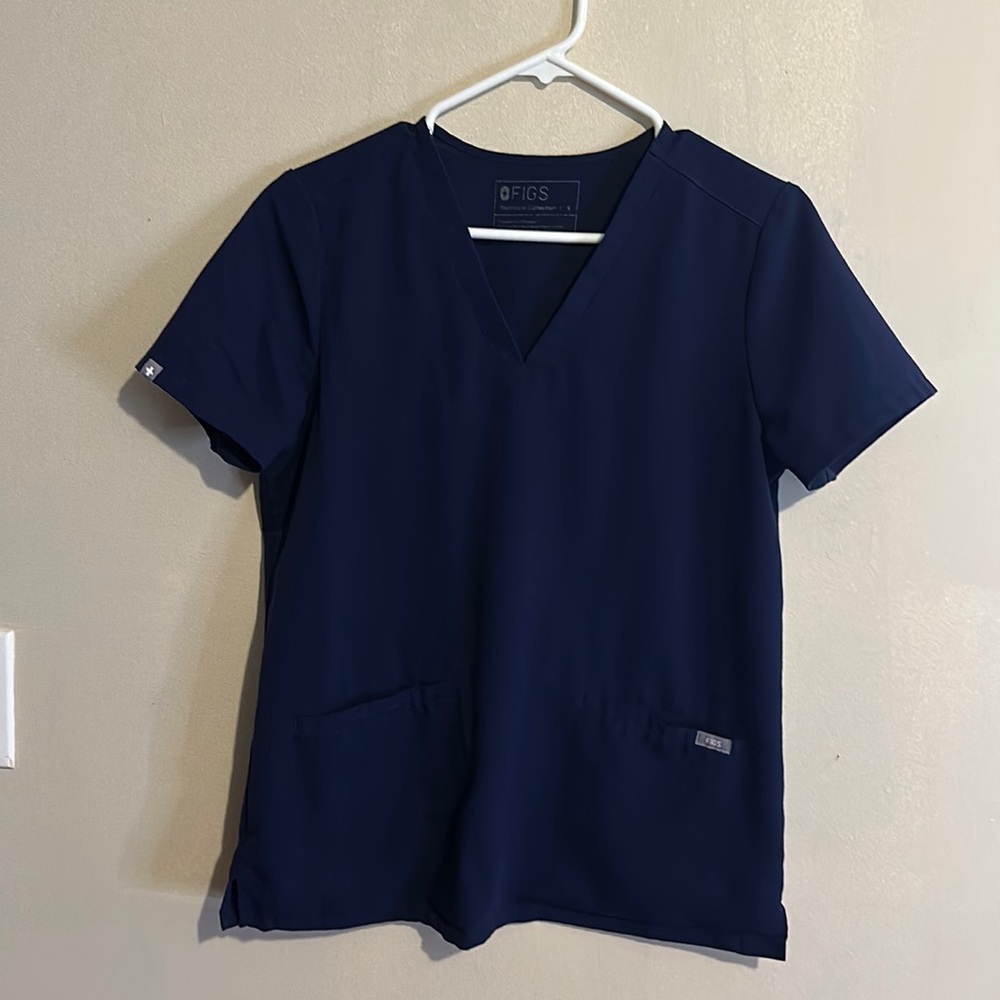 Figs Casma Three-Pocket Scrub Top